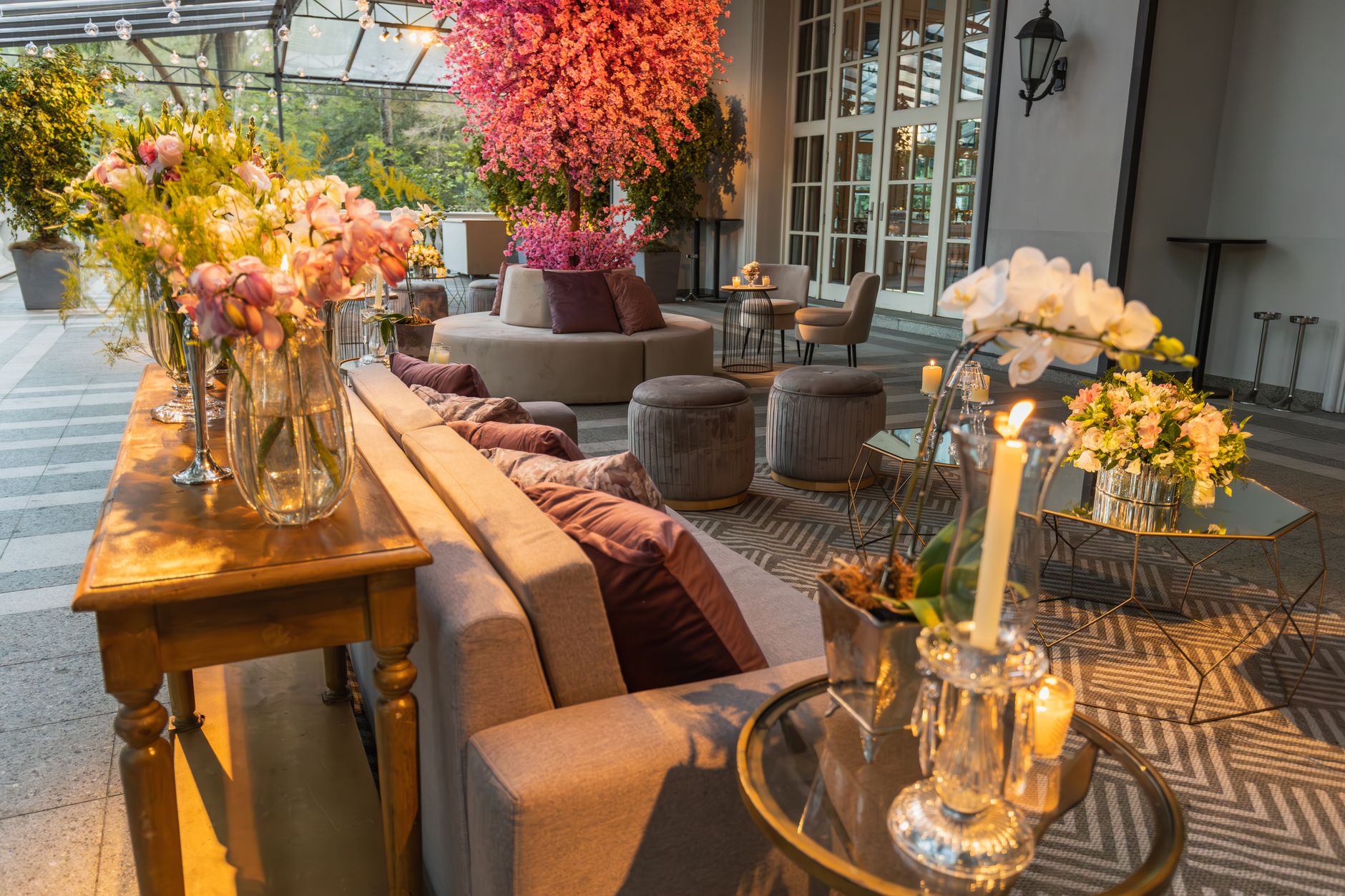 How to Choose a Dado Rail That Enhances Traditional and Modern Interiors